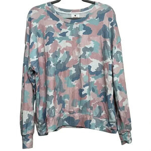 Sundry women’s NWT’s Abstract Camo oversized sweatshirt. Size 4